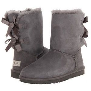 Grey bow Uggs